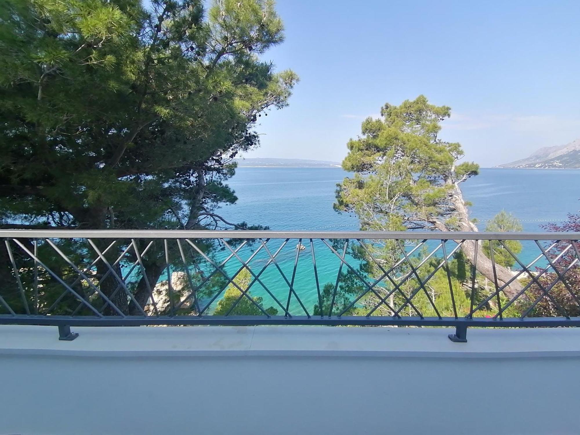 Apartmani Mares - 20 M From The Beach Brela Εξωτερικό φωτογραφία