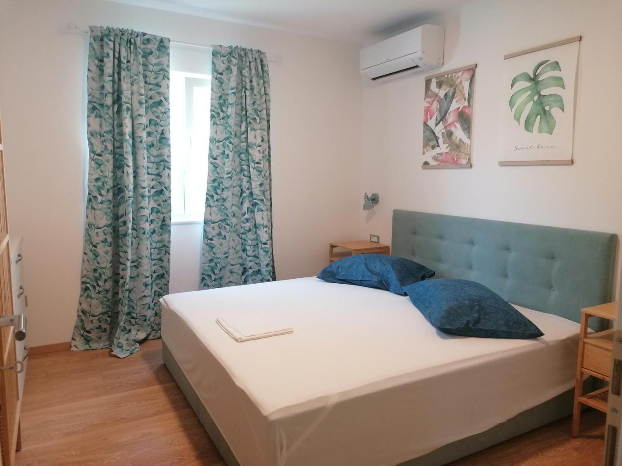 Apartmani Mares - 20 M From The Beach Brela Εξωτερικό φωτογραφία