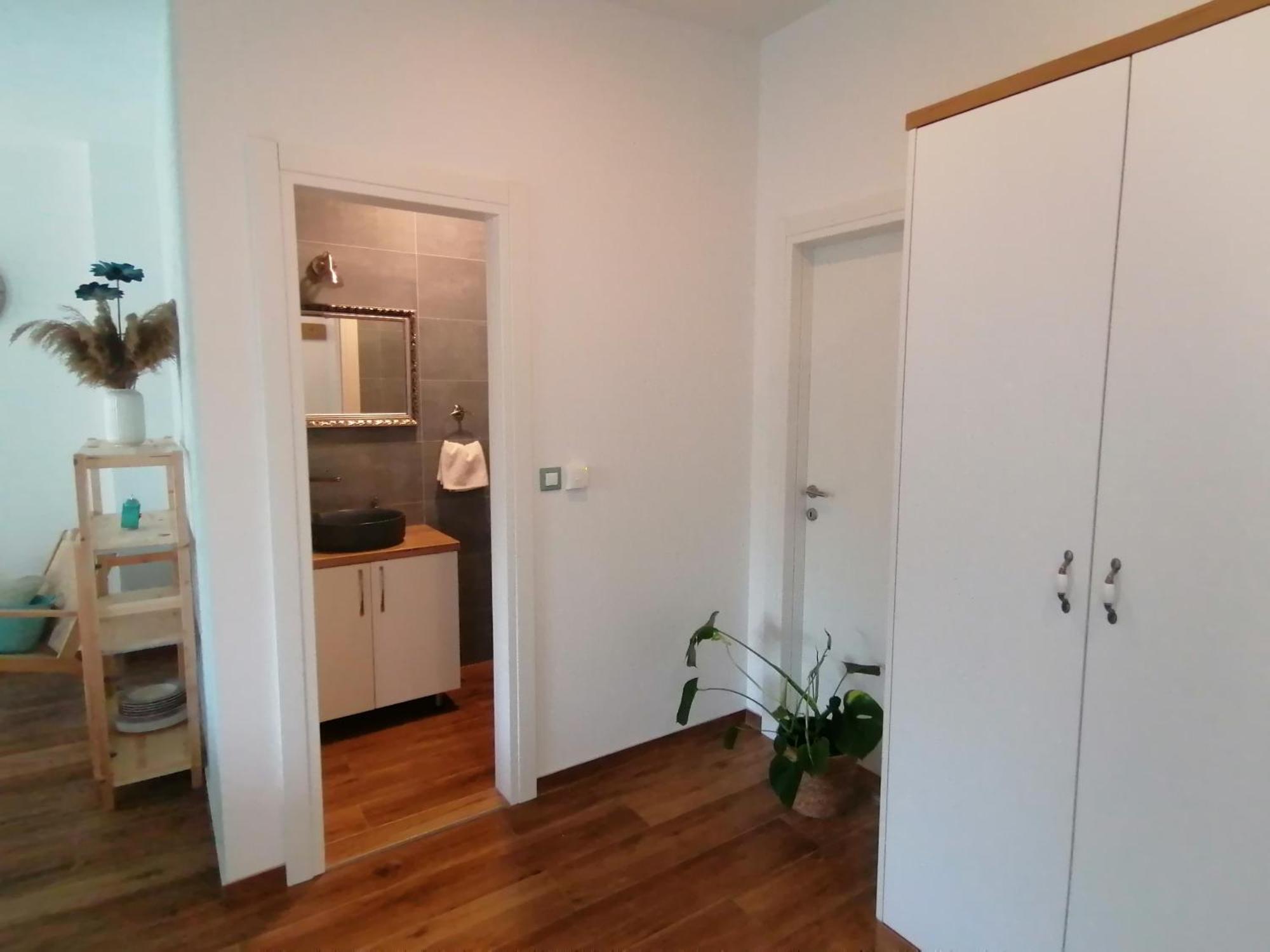 Apartmani Mares - 20 M From The Beach Brela Εξωτερικό φωτογραφία